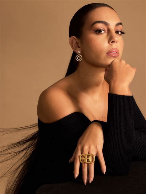 Wat je nog niet wist over Georgina Rodríguez | Fotografía de graduación ...