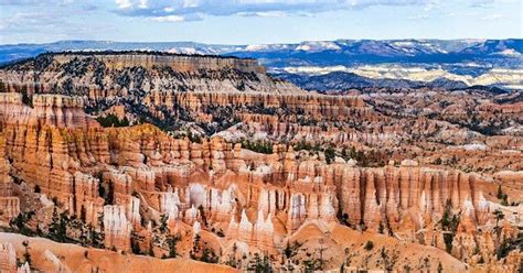 Lodging at Bryce Canyon Lodge (Bryce Canyon NP) in Bryce Canyon City, Utah