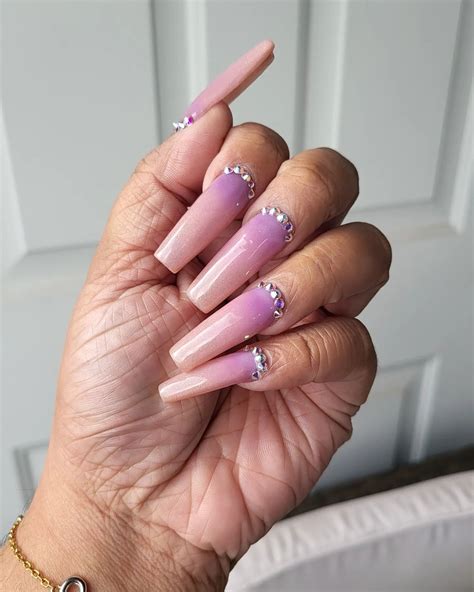 10 Prettiest Purple Ombre Nails Ideas for 2023 - Nail Designs Daily