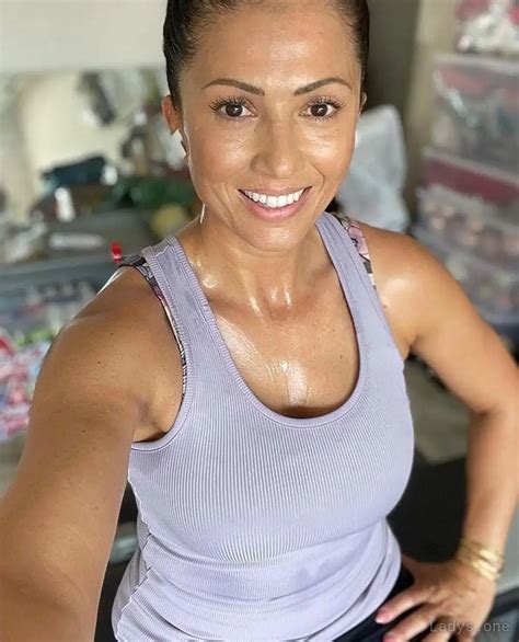 Singapore Escort | 💋 Female Escort in Singapore | > 462 Ads for Nude