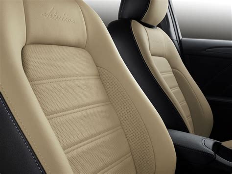 Toyota Avensis | Přehled elegantní sedan