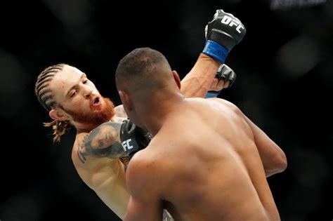 Cesar Almeida def. Ihor Potieria at UFC 307: Best photos