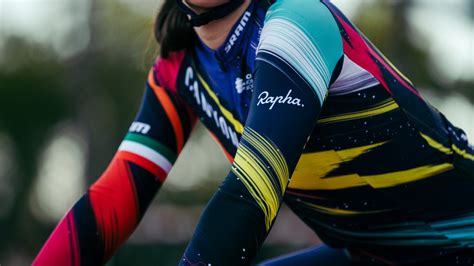 Elena Cecchini :WMNCYCLING