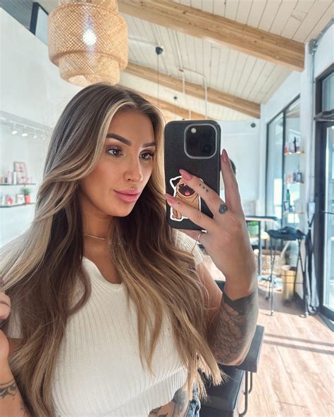 AMANDA WAHL-DORSCH (@paintedpretty_1111) • Instagram photos and videos