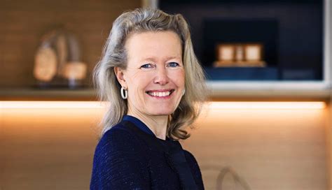How Van Cleef & Arpels’ jewellery has been shaped by major moments in ...