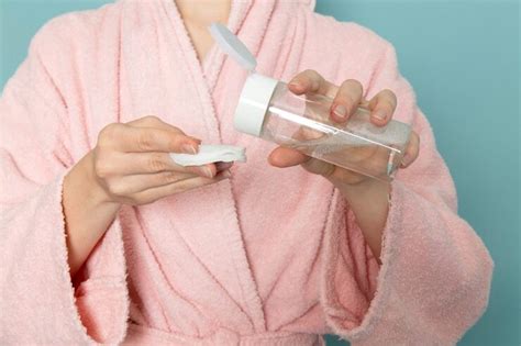Mau Tahu Perbedaan Toner dan Micellar Water? Simak di SIni!