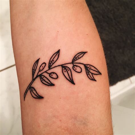 tree branches tattoo 4
