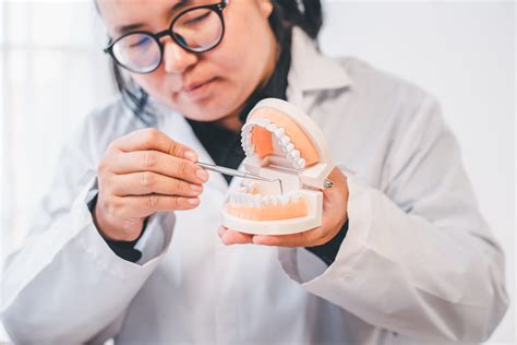 Unlock The Advantages Of Full Denture Fabrication Now