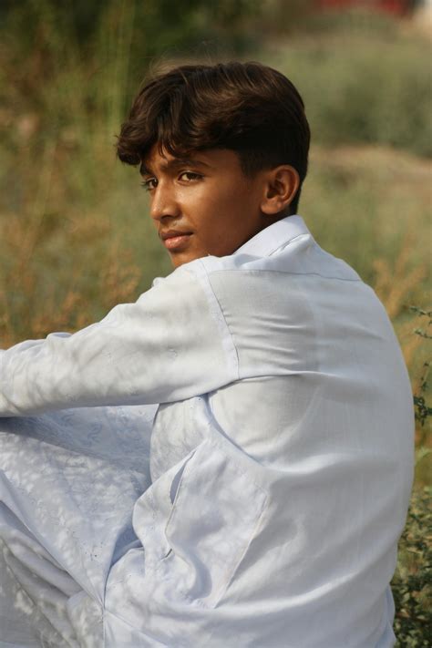 Pakistani Boys Photos, Download The BEST Free Pakistani Boys Stock