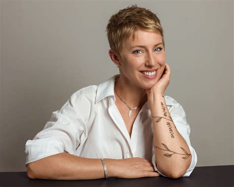 Wendy Powell - Personal Brand Shoot :: Behance