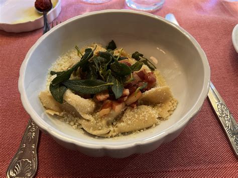 Is Bergamo worth visiting? Is Bergamo expensive? And everything else ...