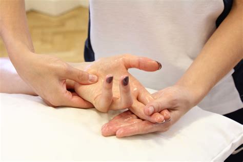 Numbness - Symptoms - Musculoskeletal - What We Treat - Physio.co.uk