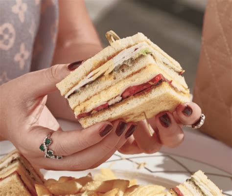 CHICKEN CLUB SANDWICH – Sky Hospitality 