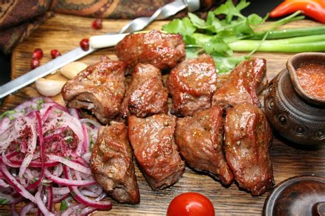Какая часть свинины подходит для шашлыка лучше всего - описание с фото