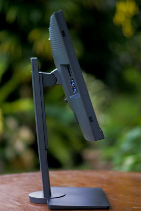 รีวิวจอสำหรับช่างภาพ ราคาเอื้อมถึง BenQ SW240 - เว็บสำหรับคนชอบถ่ายรูป