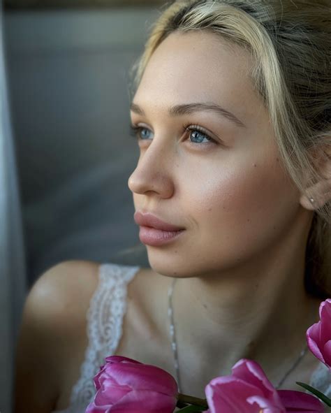 ФОТОГРАФ • БЛОГЕР • ІНФЛЮЕНСЕР • UGC • ОДЕСА | 🌸 З 8 березня, дівчатка