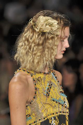 volumen slike frizura