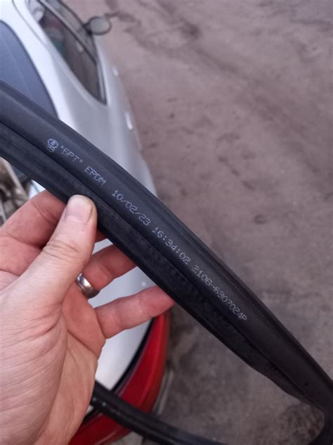 Люк запаски, уплотнитель багажника-замена. — Dodge Stratus (1G), 2,4 л ...