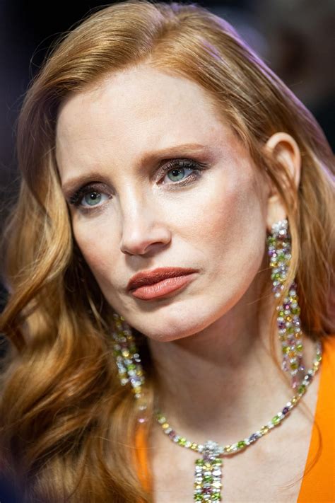 Jessica chastain sweetly admits she s a little embarrassed by fall at