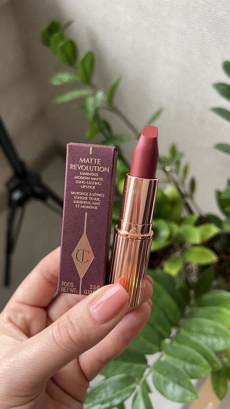 Помада charlotte tilbury matte revolution walk of no shame 3.5g — цена ...