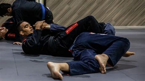 Here’s How To Perfect The Armbar In BJJ