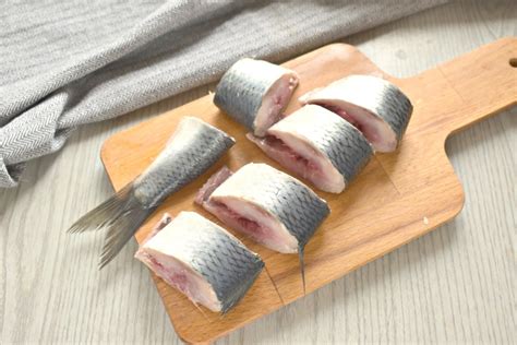 Малосоленая сельдь кусочками в домашних условиях - рецепт приготовления