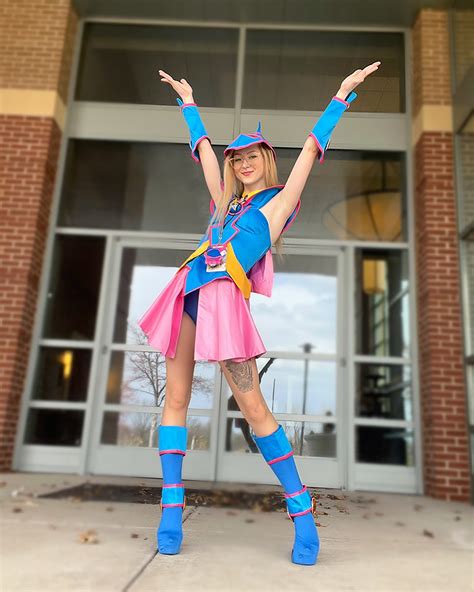 Nico Robin (@blightbrat) • Instagram photos and videos