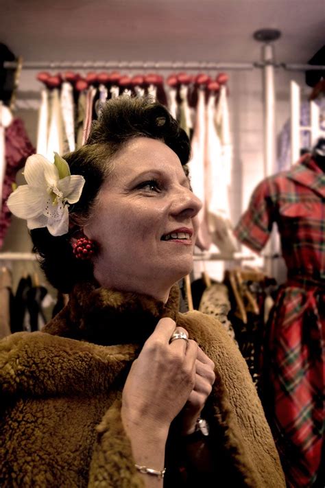 Helen. Helen, Crown Jewelry, Model, Clothes, Fashion, Outfits, Moda ...