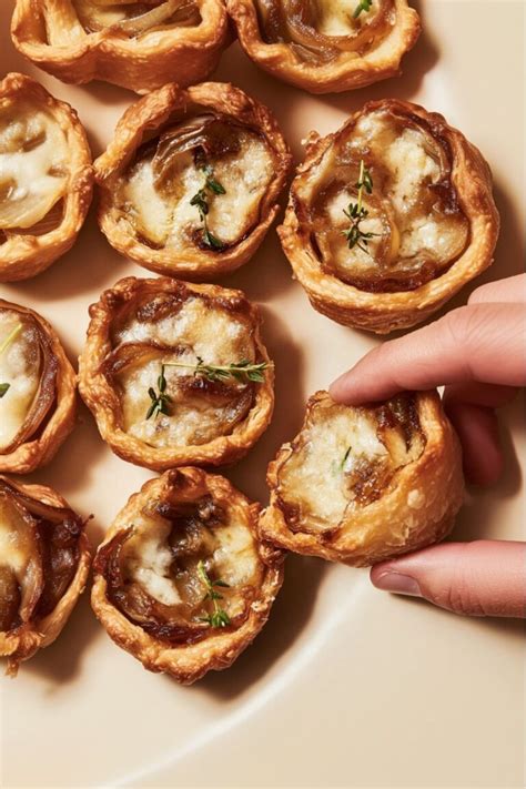 Ultimate Christmas Party Buffet: 29 Easy Christmas Party Food Ideas for