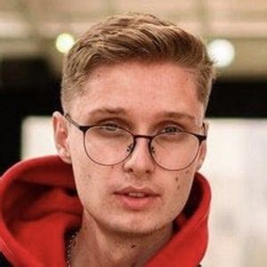 Zach Jaquith (TikTok Star) - Age, Birthday, Bio, Facts, Family, Net ...