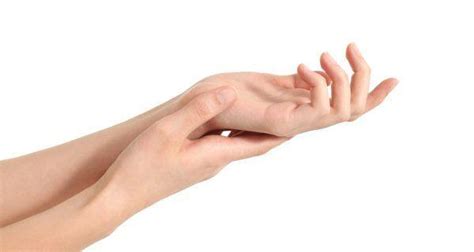 How to keep your hands soft and youthful | TheHealthSite.com