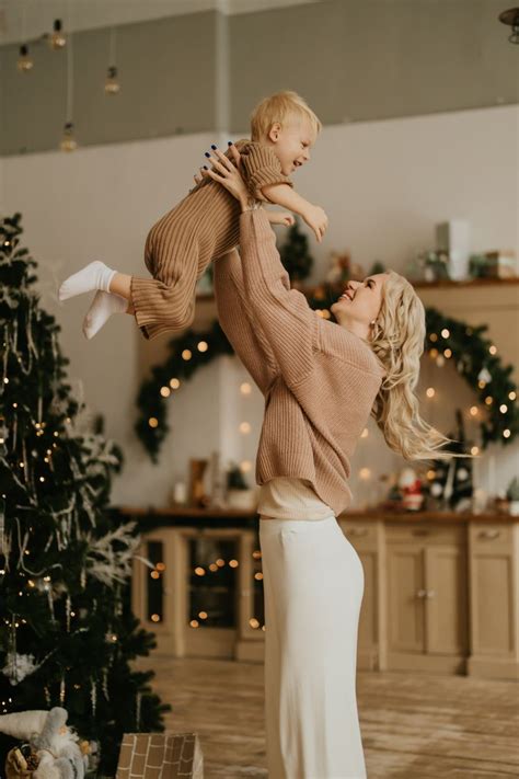 Мама и малыш Christmas happy new years новогодняя фотосессия идеи для ...