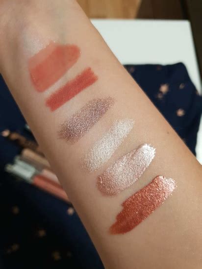 Нежная зефирка Бальзам для губ Catrice Volumizing Lip Balm | Отзывы ...