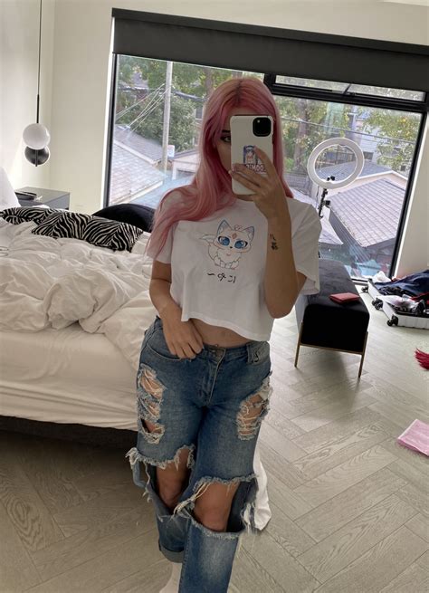 Alyri on Twitter: "@JuliaaBurch Hihi 😍" / Twitter