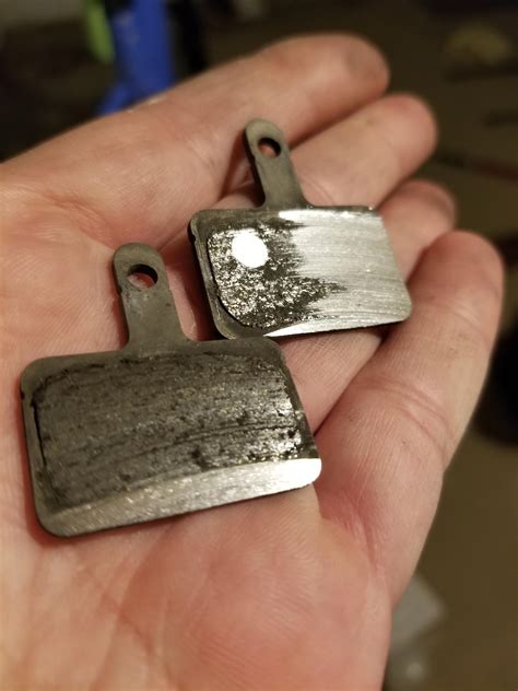 how to tell if brake pads are worn 2