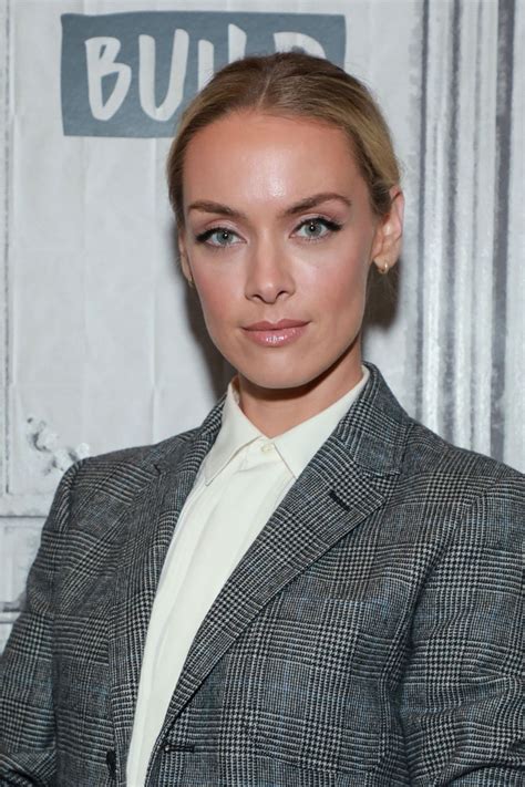 Rachel Skarsten Girlfriend