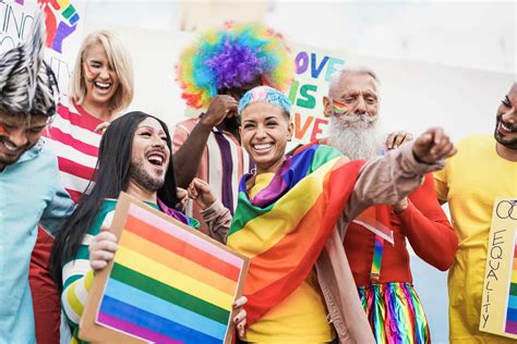 LGBTQ+は日本人口の10%！認知度は高いが理解が低い原因は？ - GREEN NOTE（グリーンノート）｜SDGsがすぐわかるニュースメディア