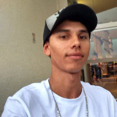 Clara Wellen 💕1.3% on Twitter: Heeey, let’s talk ? 😚 https://t.co