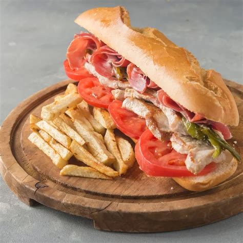 Easy Spanish Sandwich Recipe [El Serranito] - Visit Southern Spain