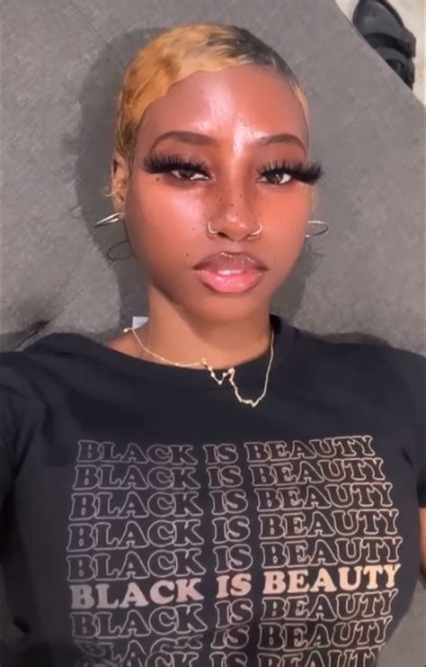 TW Pornstars - 1 pic. IG: Ziplockdomo. Twitter. ‘Black Is Beauty’ tee
