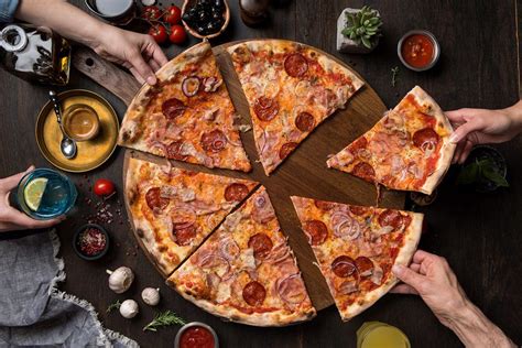 Delicious Pizza and Shwarma in Khmelnytskyi
