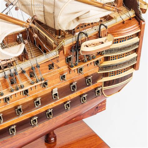 Готовая модель корабля ручной работы "Виктория" HMS Victory