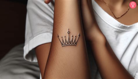 Exploring 8 Unique Crown Tattoo Designs and Meanings