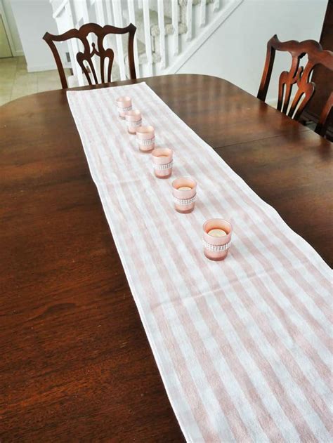 5 Easy Centerpieces with Candles - Adorn the Table