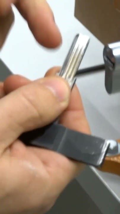 отмычка для вскрытия замка securemme k2. сайт http://medvejatnik.kiev ...