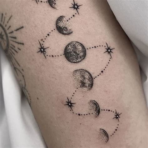 Tatuagem Ciclo Da Vida - Mary Art on Instagram: "As fases da lua representam o ciclo da vida ...