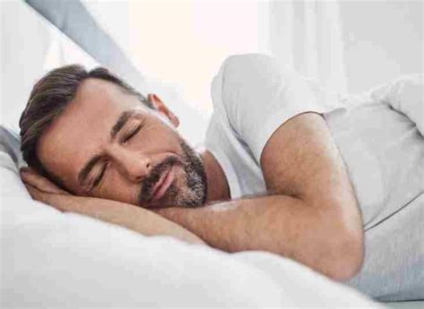 15 Types of Dreams Explained (with 15 Common Dream Themes!)