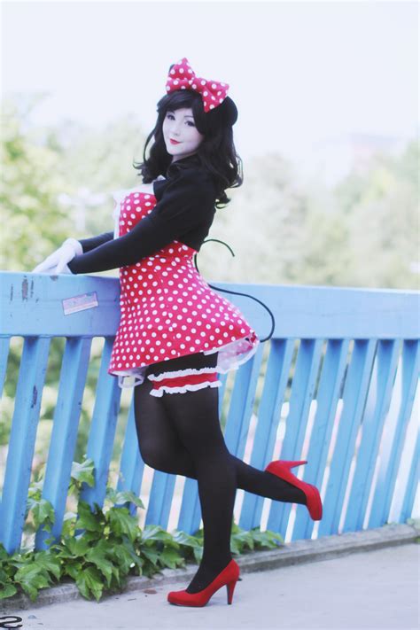 Minnie Mouse by sebiepic on DeviantArt