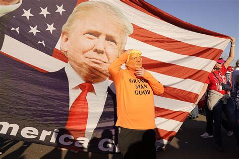 Donaldo Trumpo galimybės apskųsti rinkimų rezultatus – menkėja - LRT