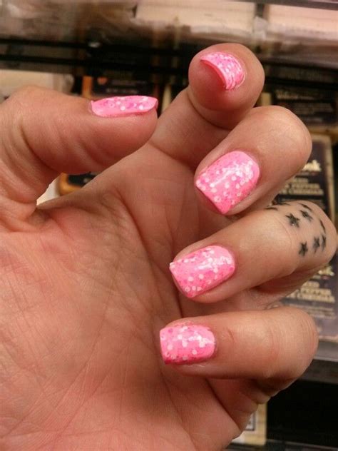 Bubble gum pink with dark pink and chunky white glitter. | Nail ring ...